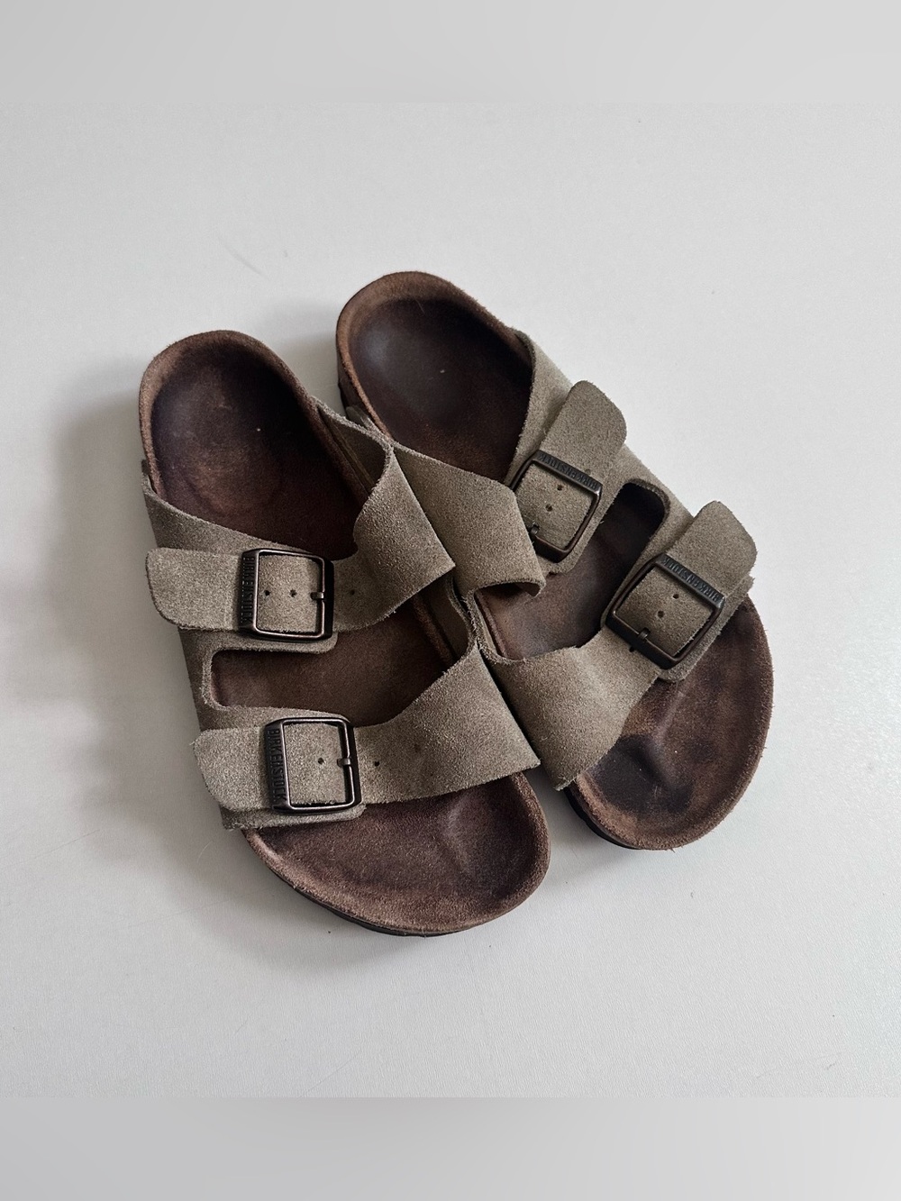 Birkenstock Vintage Arizona Suede Tan Size 35